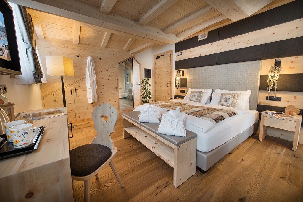 Hotel Roberta Alpine Adults Only Livigno Exterior photo